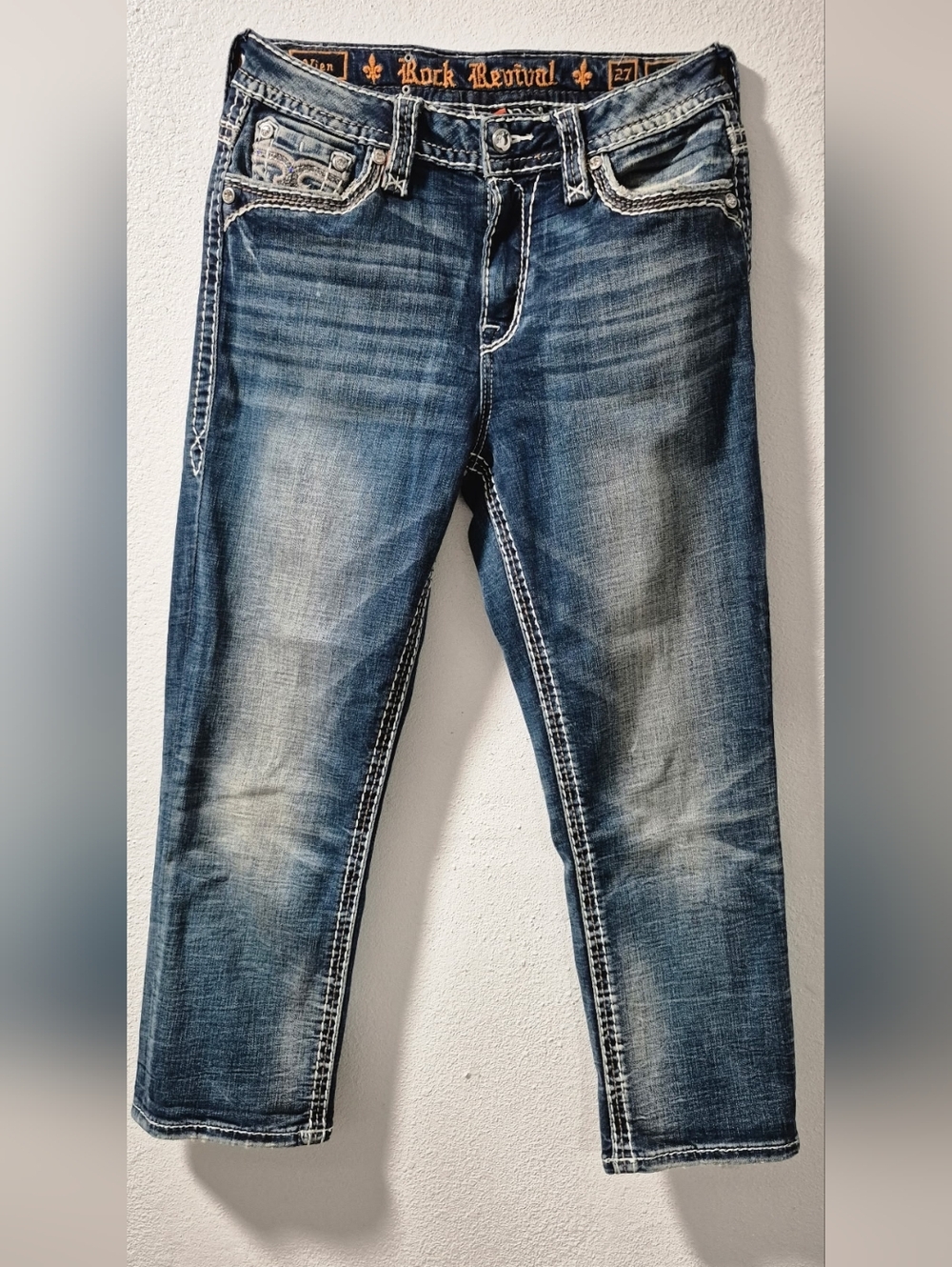 Rock Revival Easy Crop Size 27 Jeans